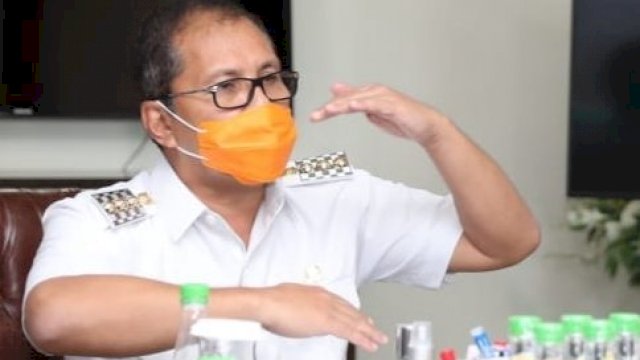 Danny Pomanto di hadapan Dewan Pendidikan Kota Makassar saat berkunjung ke kediaman pribadinya, Jalan Amirullah, Rabu (24/3/2021).