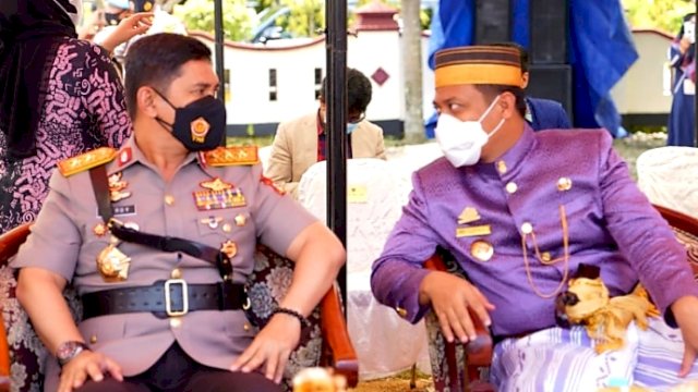 Kapolda Sulsel bersama Gubernur Sulsel, [trotoar.id].