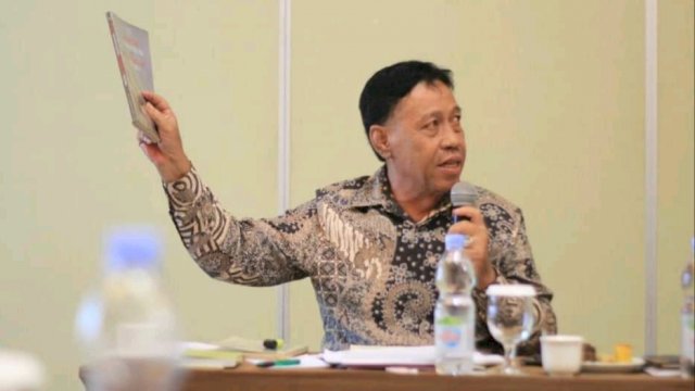 Prof. Dr. Marwan Mas, SH., MH. [trotoar.id].
