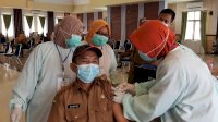 Pemda Lutra Masifkan Vaksinasi, 9 Tim Vaksinator COVID-19 Disebar