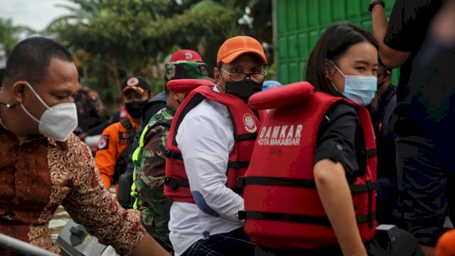 Danny Tinjau Banjir di Kecamatan Biringkanaya dan Manggala
