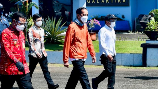 Presiden Jokowi Didampingi Andi Sudirman Sulaiman Bertolak ke Toraja