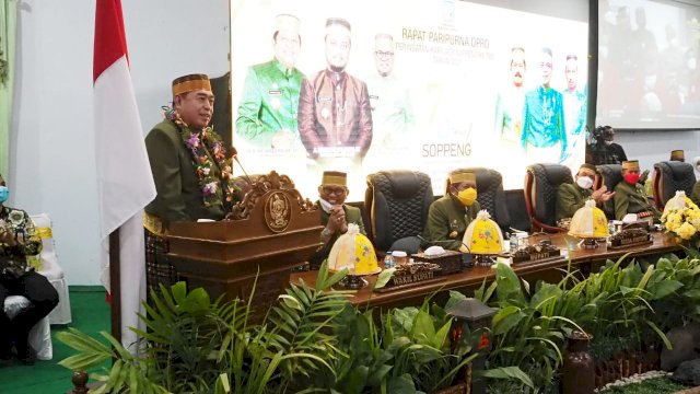 Hadiri Hari Jadi Soppeng ke 760, Abdul Hayat Tegaskan Tetap Alokasikan Bantuan Keuangan Daerah