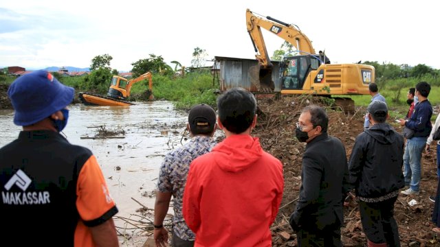 Antisipasi Banjir, Danny Buat Jalur Air dari Sungai Biring Je&rsquo;ne ke Jembatan Sentral BTP
