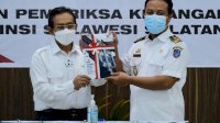 Plt Gubernur Serahkan Laporan Keuangan Pemprov ke BPK RI