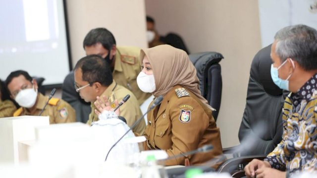 Walikota Makassar Mohammad RamdahN danny Pomanto, Wakil Walikota Makassar Fatmawati Rusdi Menggelar Rapat ersama OPD Lingkup Pemkot Makassar   