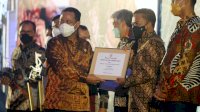 Daerah Investasi, Bantaeng Raih Dua Penghargaan Pinisi Sultan