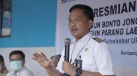 Bupati Bantaeng Resmikan Aliran Listrik di Dua Dusun di Eremerasa