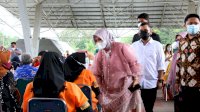 Fatma Tinjau Langsung Festival Vaksinasi Buat Pelaku Seni