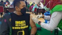 Kota Makassar Vaksin 500 Pekerja Media Penyiaran di Peringatan Harsiarnas