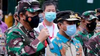 Dampingi Panglima TNI Tinjau Gereja, Plt Gubernur Minta Masyarakat Percayakan Pengamanan Ke TNI Polri