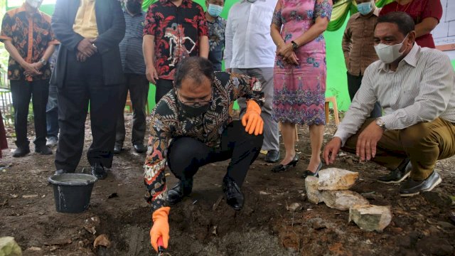 Melihat Pembangunan Gereja, Danny: Ini Bentuk Kecintaan Umatnya