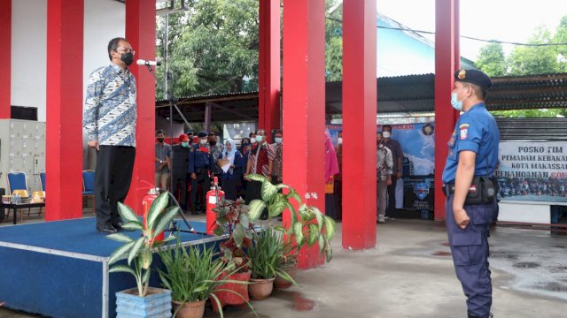 Danny Lepas Ratusan Petugas Damkar dan BPBD Disinfektan 1.700 Masjid