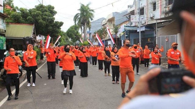 Sabtu Ceria, Danny-Fatma Senam Bersama Warga Makassar