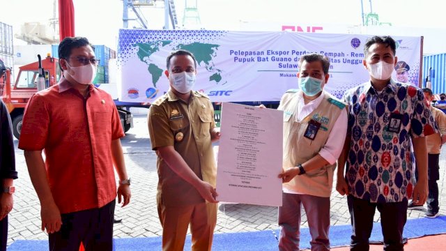 PLT Gubernur Sulsel Kirim Bantuan Sosial ke NTT