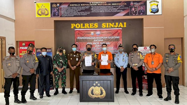 Tingkatkan Pelayanan, Polres Sinjai Lakukan Kerjasama MoU dengan Kantor Pos