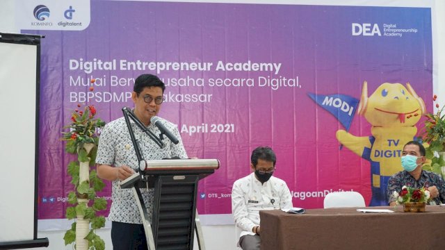 Edy Manaf Buka Pelatihan DEA