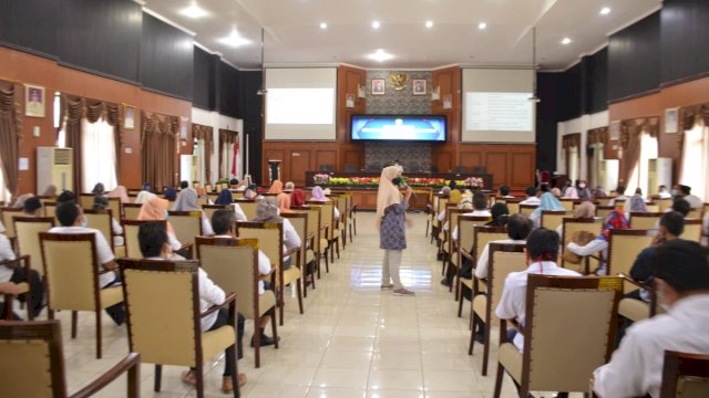 Sosialisasi peraturan bupati dan Bimtek manajemen risiko, di Ruang Pola Kantor Bupati, Rabu (21/4/2021).
