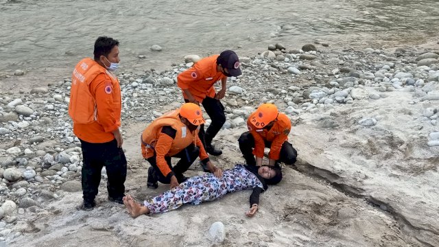 BPBD Kabupaten Luwu Utara Melakukan Simulasi Pertolongan Bencana Alam