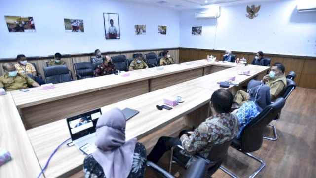 Bupati Luwu Utara Indah Putri Indriani Bersama Wakil Bupati Suaib Mansyur Memimpin Rapatb Koordinasi Efisiensi Anggaran
