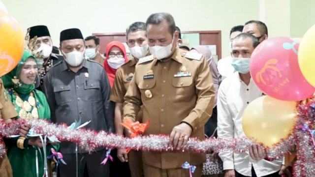 Bupati Luwu Basmin Mattayang Meresmikan Penggunaan Unit Hemodialisis di RS Batara Luwu