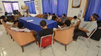 Perkuat Kemitraan, Kadis Kominfo Sinjai Silaturahmi dengan Awak Media