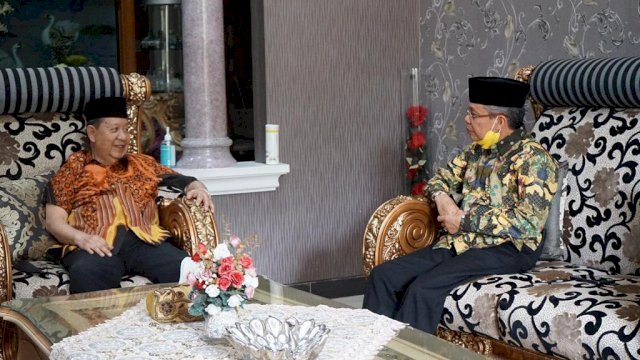 Tokoh Seniornya Partai Golkar Amin Syam,  Saat menggelar Pertemuan Dengan Ketua Golkar Sulsel Taufan Pawe
