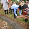 Bupati ASA Lakukan Peletakan Batu Pertama Pembangunan Masjid AAS