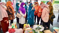 Harga di Bawah Pasaran, Plt Ketua PKK Sulsel : Alhamdulillah, Membantu Masyarakat Jelang Idul Fitri