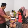 Jelang Lebaran Ketua PKK Sinjai Kunjungi Empat Pondok Pesantren