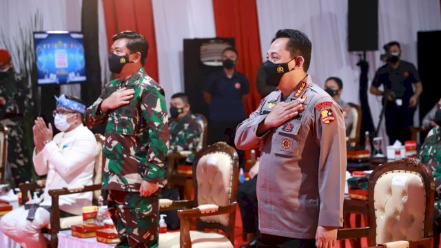 Panglima TNI dan Kapolri.