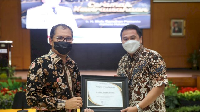 Memahami Arti Pemimpin Bagi Danny Pomanto