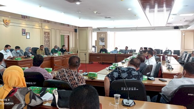 Ketua DPRD Sidrap Curhat Ke Syahar Soal Kelangkaan Pupuk