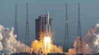 NASA: Tiongkok ‘Bersalah’ Atas Jatuhnya Puing Roket Long March 5B