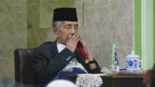 Ketua Majelis Ulama Indonesia Sulsel KH Sanusi Baco 
