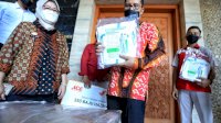 PT Ace Hardware Indonesia Serahkan Bantuan Hazmat, Danny: Bantuan Bermanfaat Bagi Makassar Recover
