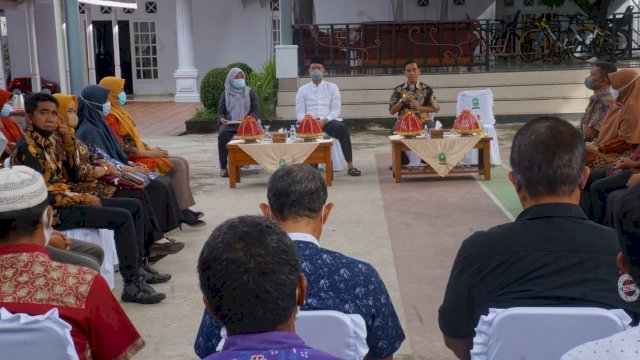 Pertemuan Bupati ASA dengan puluhan penyuluh pertanian.
