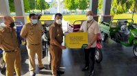 Giliran Adira Finance Bantu Empat Unit Motor Sampah untuk Bulukumba