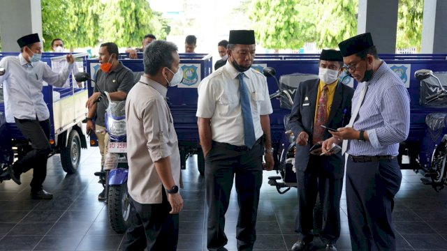 Wujudkan Bulukumba Bersih, Bank Sulselbar Sumbang 10 Motor Sampah