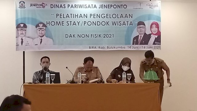 Jeneponto Gelar Pelatihan Pengelolaan Pariwisata di Bulukumba, Dibuka Wabup Paris Yasir