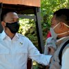 Atasi Keterbatasan Urea, Bupati Bantaeng Serahkan Pupuk Organik ke Petani
