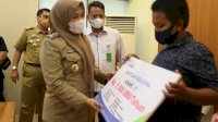 Fatma-BPJSTK Salurkan Rp 475 Juta Beasiswa ke Ahli Waris Non PNS Makassar