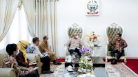 Terima KPPU Makassar, Plt Gubernur Sulsel Tidak Ingin Usaha Retail Modern dan Retail Tradisional di Desa Bersaing