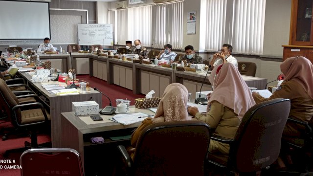 Rapat kerja Komisi E Bersama Direktur RSUD Bahas Temuan BPK