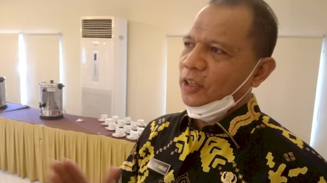 Laode Ahmad Bolombo, Direktur Ekonomi Sosial Budaya Direktorat Jenderal Politik Hukum Kemendagri RI.