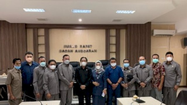 Kunjungan sejumlah legislator dar berbagai daerah ke DPRD Makassar.