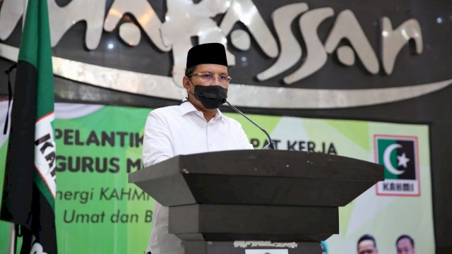 Wali Kota Makassar Danny Pomanto, (trotoar).