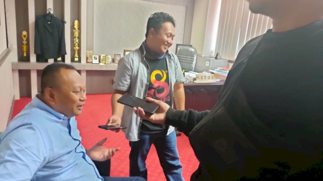 Ketua Fraksi Nasdem Ady Ansyar memberikan Keterangan Soal Ranperda Pertanggung Jawaban APBD tahun 2020 