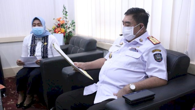 Sekprov Sulsel bersama pihak BPOM.