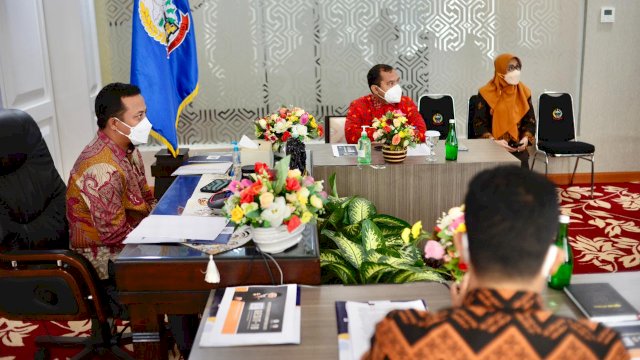 Inovasi Gesit-19 (Gerai Perizinan Sektor Perikanan dan Kelautan) yang merupakan inovasi unggulan Dinas Penanaman Modal dan PTSP Provinsi Sulsel terpilih menjadi finalis 99 top inovasi pada ajang Kompetisi Inovasi Pelayanan Publik (KIPP) tahun 2021, yang diselenggarakan Kemenpan RB. Saat ini memasuki tahap seleksi 45 besar.